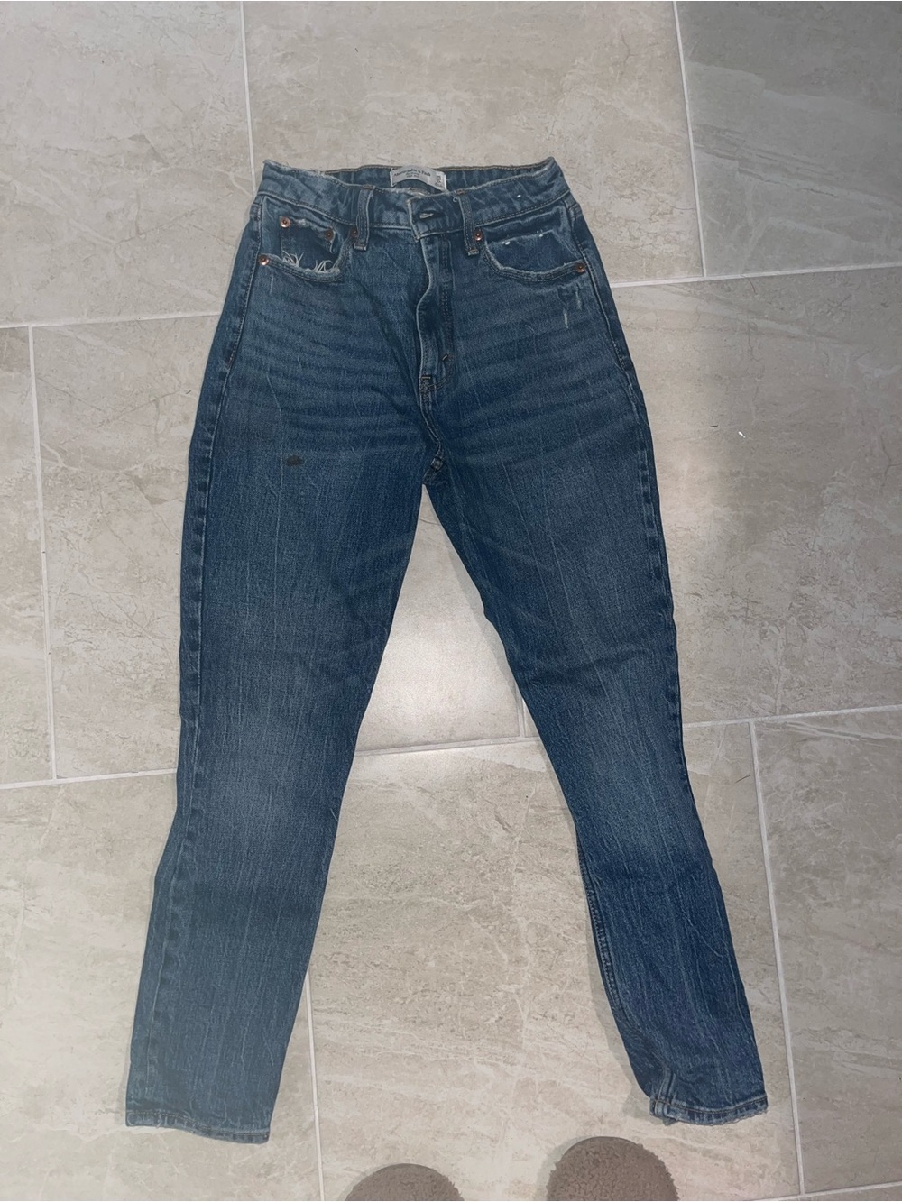 Abercrombie & Fitch High-Rise Indigo Tapered Jeans